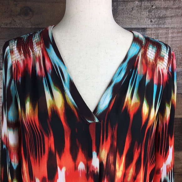 a.n.a Abstract Tunic Blouse Medium - Picture 2 of 14